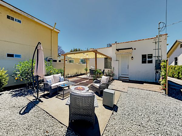 Los Angeles Home 1026422