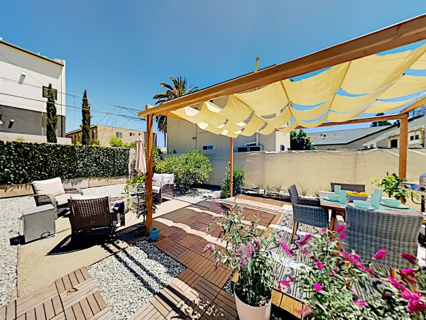 Los Angeles Home 1026422