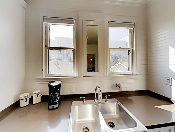 Los Angeles Home 1026429