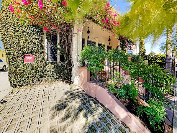 Los Angeles Home 1026429