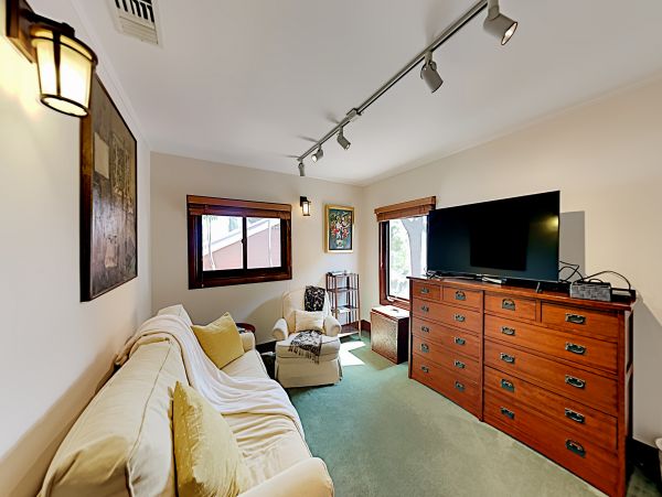 Los Angeles Home 1026430