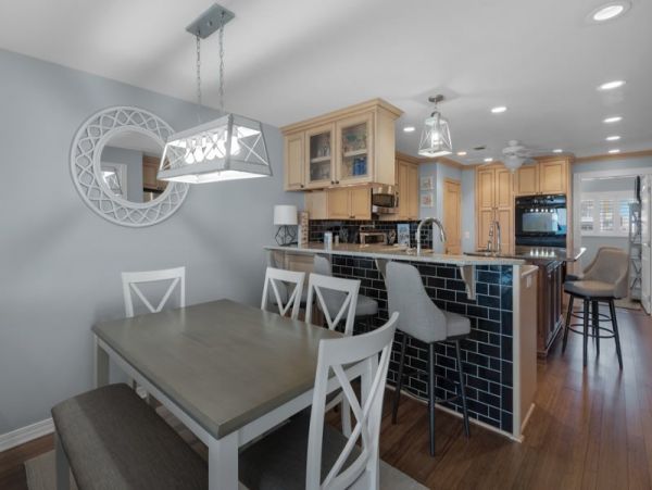 Beautiful Beachfront Town House in Navarre Beach