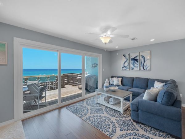 Beautiful Beachfront Town House in Navarre Beach