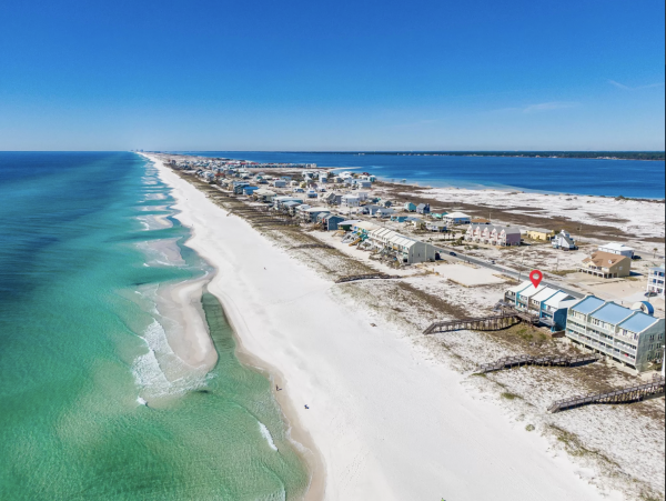 Beautiful Beachfront Town House in Navarre Beach