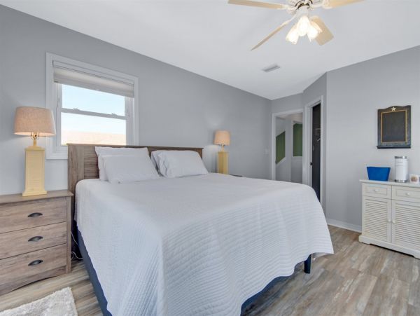 Steps to Beach Navarre Vacation Home Four Bedroom