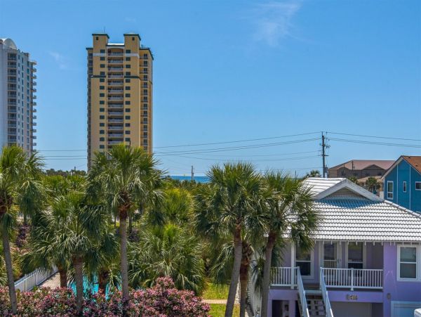 Steps to Beach Navarre Vacation Home Four Bedroom