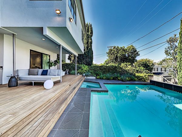 Los Angeles Home 1026445