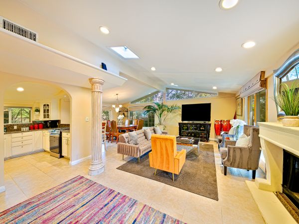 Los Angeles Home 1026453