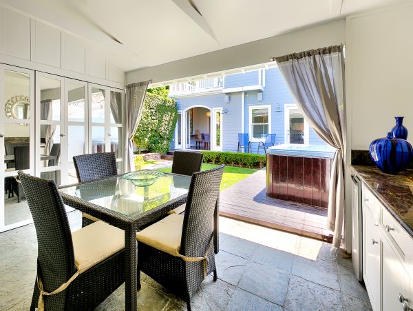 Los Angeles Home 1026454