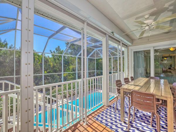 Walk to Beach Three Bedroom Vacation Home in Sanibel