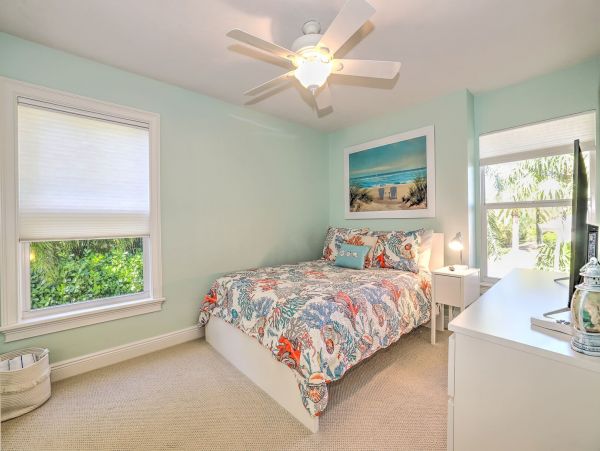 Walk to Beach Three Bedroom Vacation Home in Sanibel