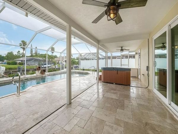 Cape Coral  Canal Front Three Bedroom Vacation Home