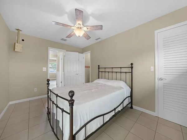 Cape Coral  Canal Front Three Bedroom Vacation Home