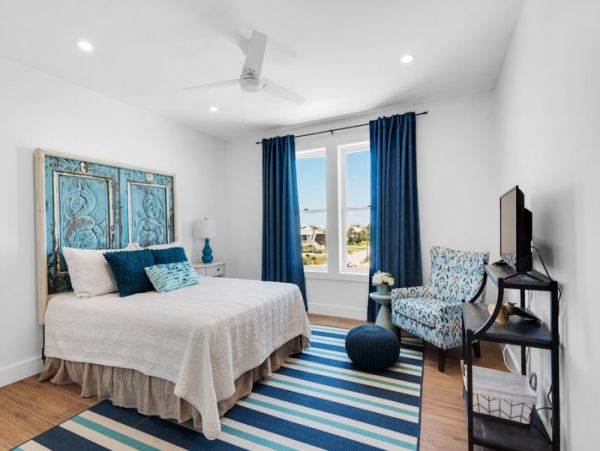 Almost Right on The Beach! Pensacola Beach House.