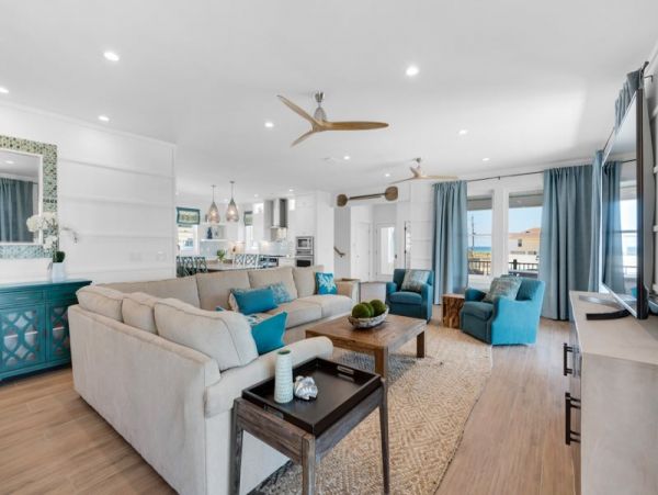 Almost Right on The Beach! Pensacola Beach House.