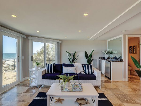 Amazing Oceanfront Rental with Separate Carriage House