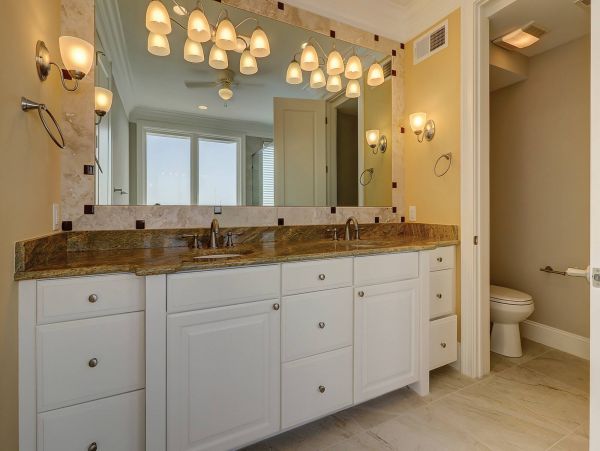 Amazing Oceanfront Rental with Separate Carriage House