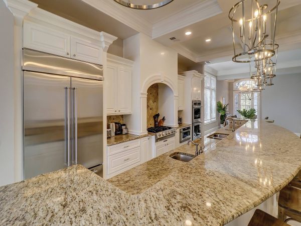 Amazing Oceanfront Rental with Separate Carriage House