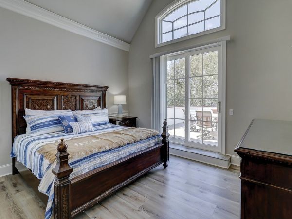 Amazing Oceanfront Rental with Separate Carriage House