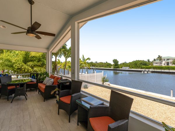 Marathon Vacation Pool Home Five Bedrooms Walk To Beach
