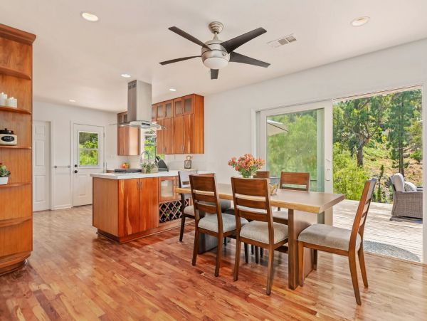 Beautiful 3 Bedroom Home in Santa Barbara Sleeps 6