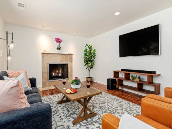 Beautiful 3 Bedroom Home in Santa Barbara Sleeps 6