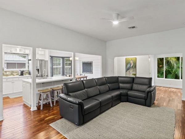 Sanibel Modern Beauty