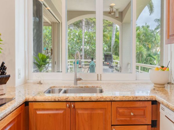 Ocean Views Vacation Condo in Kihei Two Bedroom