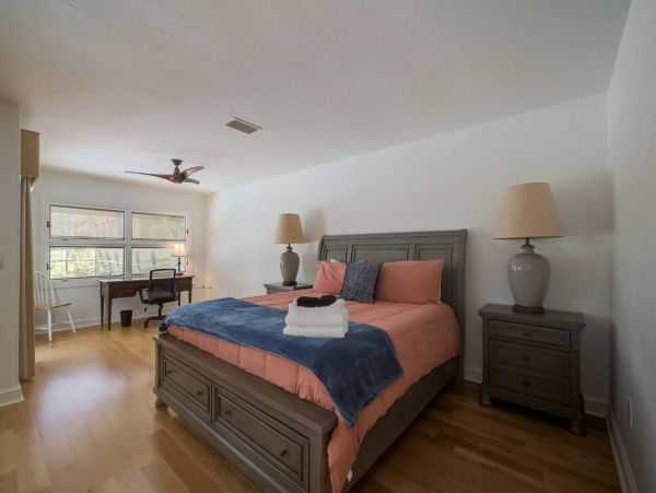 Second master suite with direct access to pool/lanai area