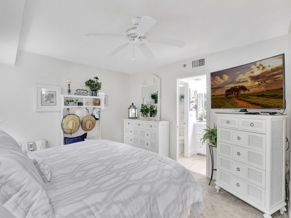 Marco Island Condo 1026757
