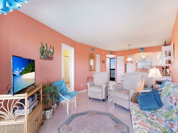 Marco Island Condo 1026761