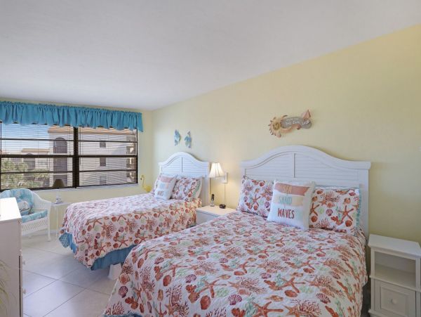 Marco Island Condo 1026761