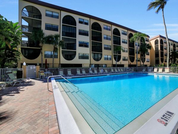 Marco Island Condo 1026761
