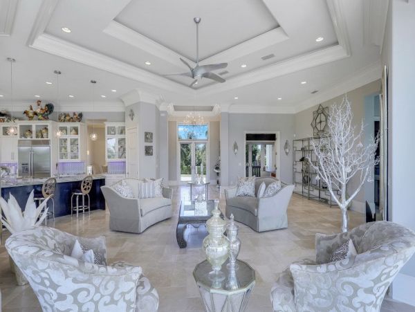Waterfront Vacation Rental with 3 Bedrooms in Marco Island