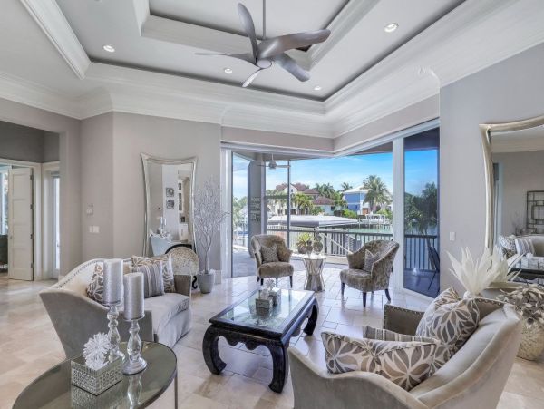 Waterfront Vacation Rental with 3 Bedrooms in Marco Island