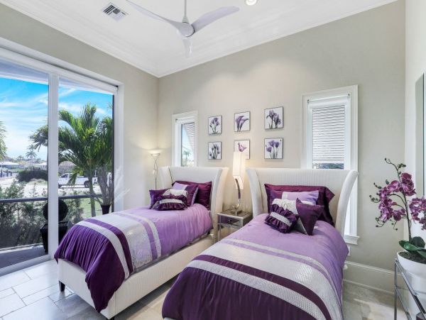 Waterfront Vacation Rental with 3 Bedrooms in Marco Island