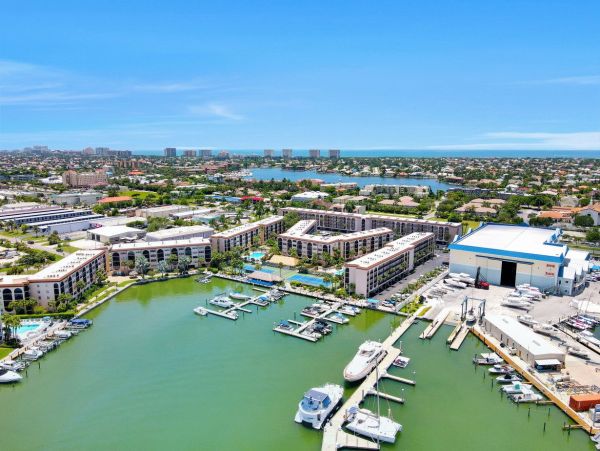 Marco Island Condo 1026763