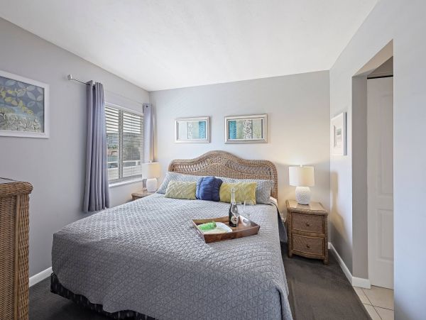 2nd Floor Vacation Condo in Marco Island
