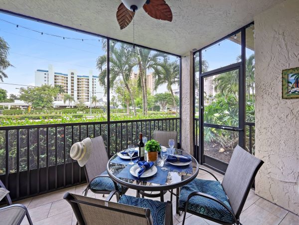 Marco Island Vacation Condo Walk to Beach