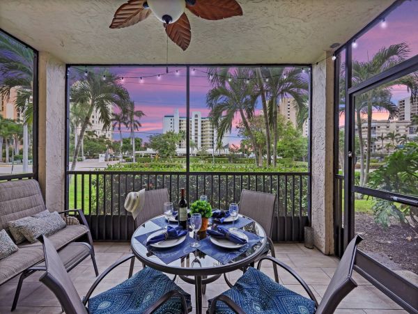 Marco Island Vacation Condo Walk to Beach