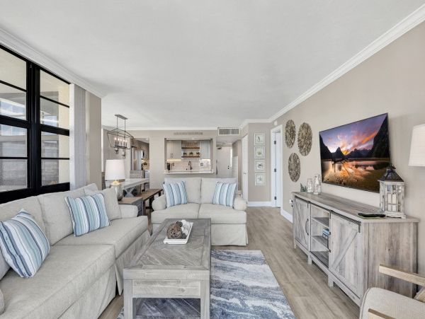 Marco Island Vacation Rental | Luxury Marco Island Beachfront Condo with Dual Views