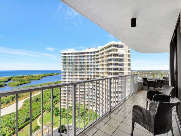 Marco Island Vacation Rental | Luxury Marco Island Beachfront Condo with Dual Views