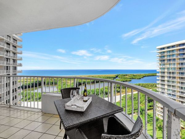 Marco Island Vacation Rental | Luxury Marco Island Beachfront Condo with Dual Views