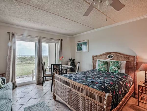 Oceanfront Vacation Townhouse in St. Augustine 10 Guests
