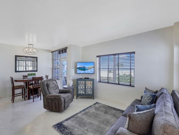 Marco Island Condo 1026775