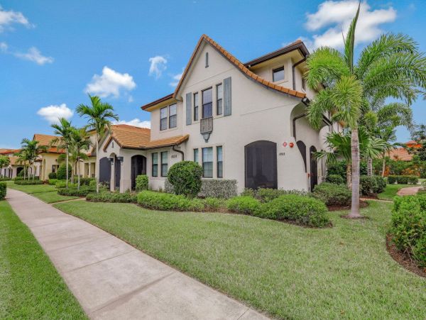 Naples Condo 1026778
