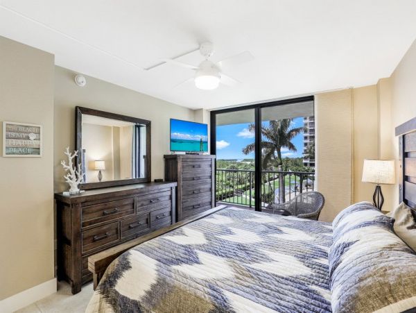 Marco Island Condo 1026779