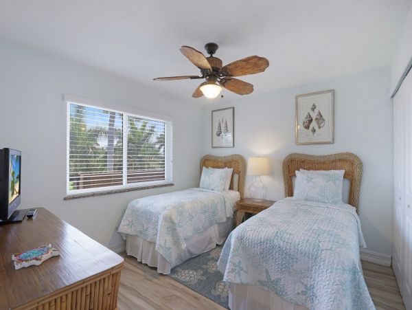 Marco Island Condo 1026782