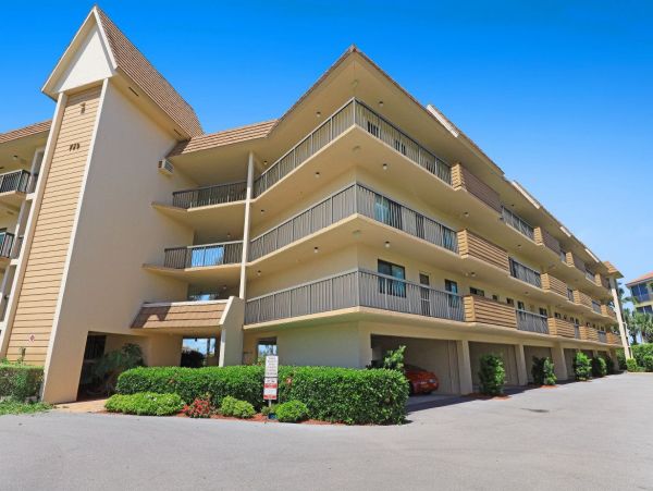 Marco Island Condo 1026782