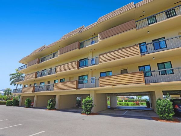 Marco Island Condo 1026782